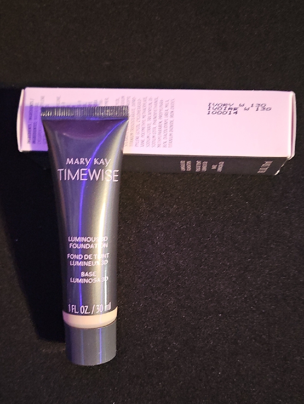 Mary Kay TimeWise Luminous Wear Foundation - Ivory W 130